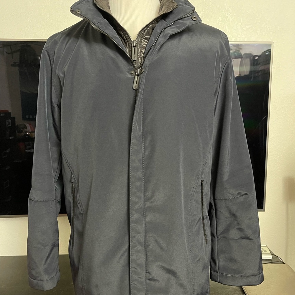 TUMI MENS HOODED TECH JACKET